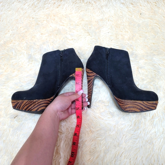 Guess Platform Ankle Booties - Picture 12 of 13